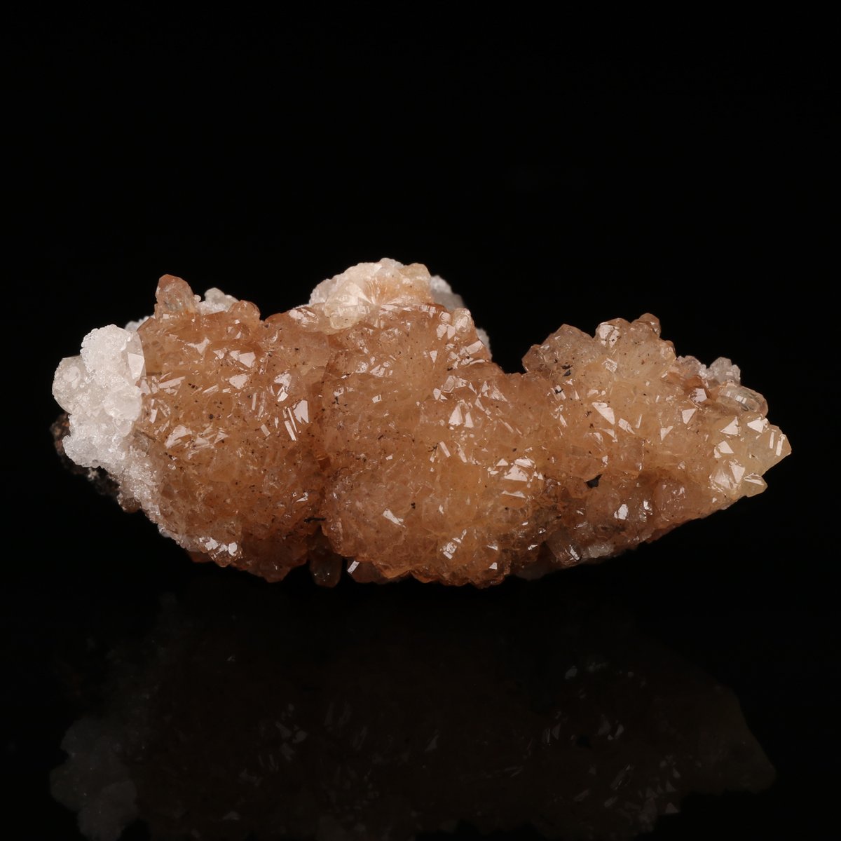 Olmiite, Calcite