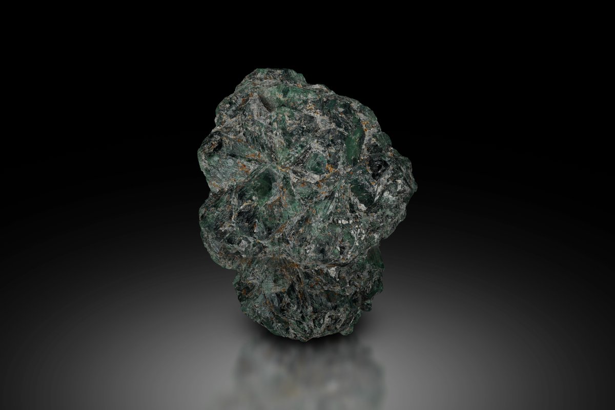 Alexandrite, front side, white light 5500k