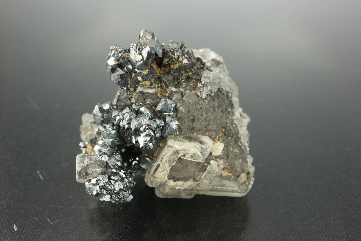 Calcite, Hematite