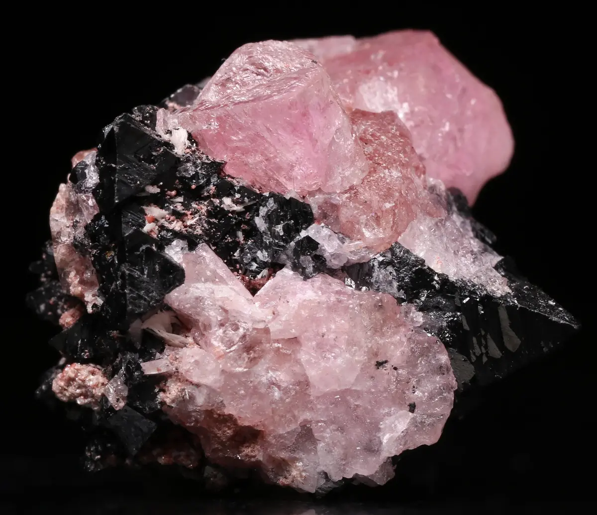 Datolite, Hausmannite