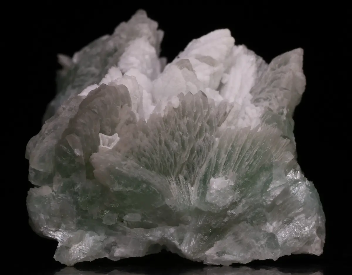 Hydrozincite, Tarbuttite