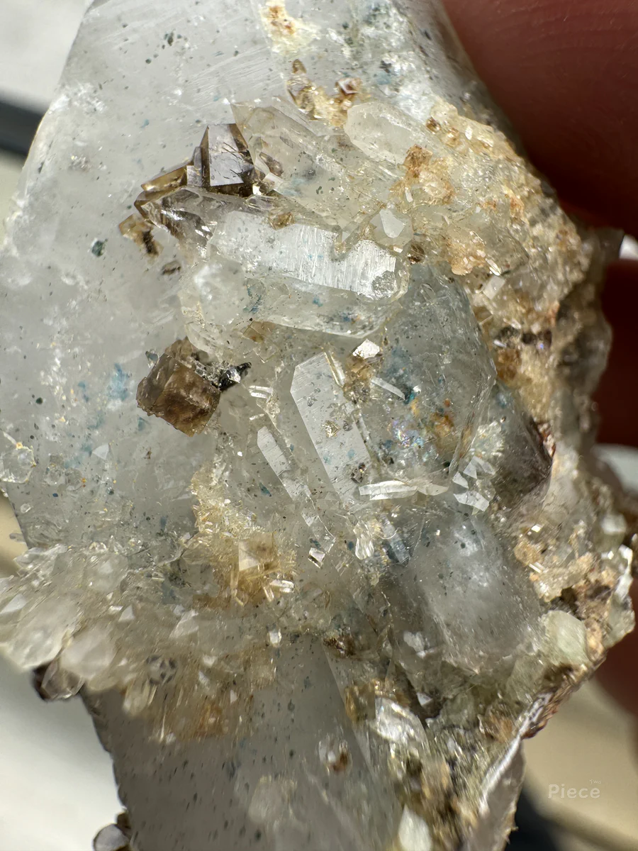 Quartz, Siderite, Augelite, Lazulite