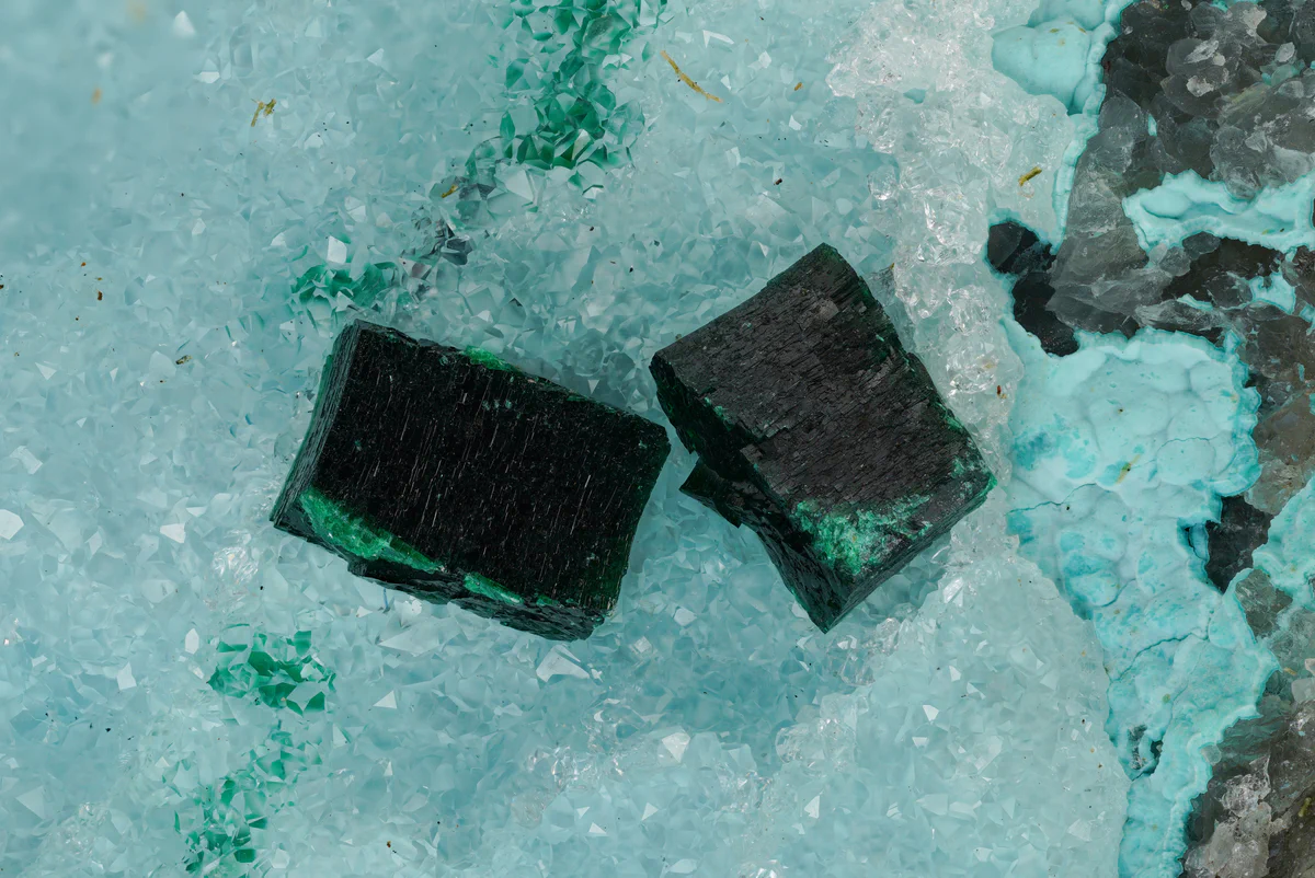 Malachite, Quartz, Chrysocolla