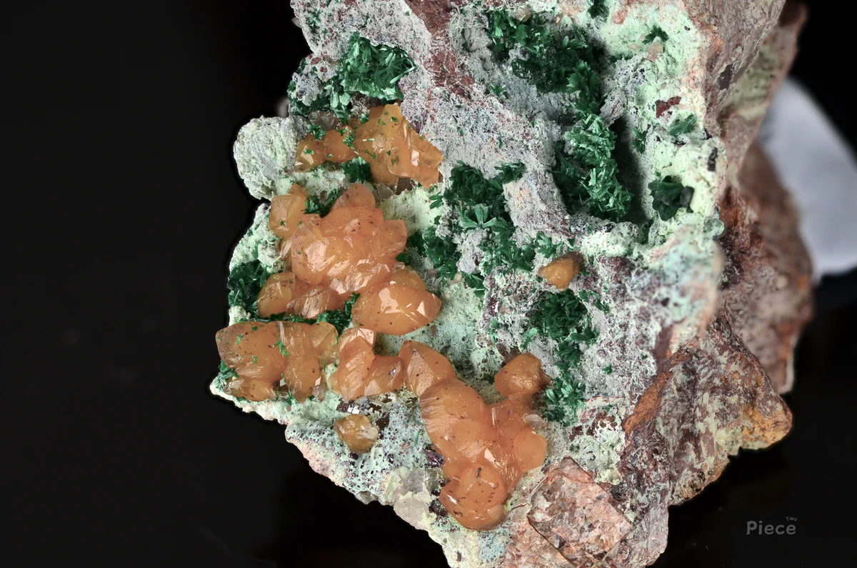 Smithsonite, Malachite, Cuprite