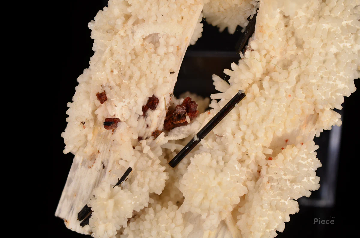 Paranatrolite, Gonnardite