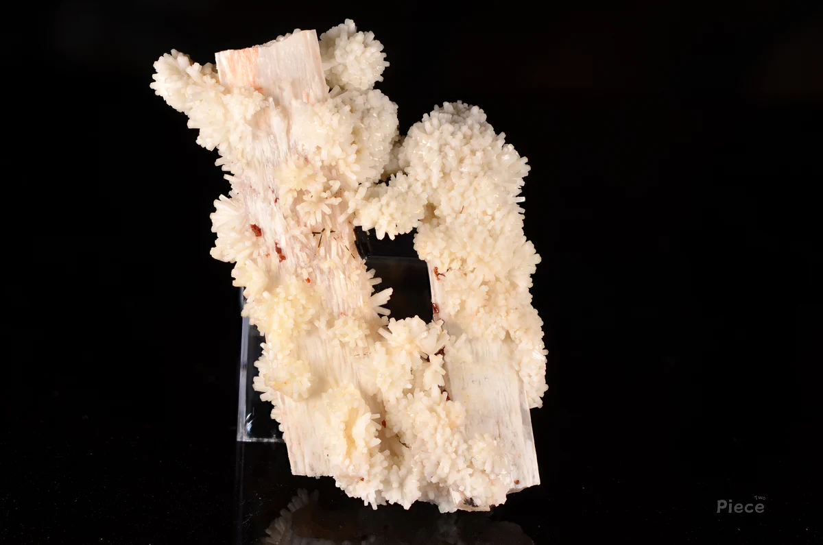 Paranatrolite, Gonnardite