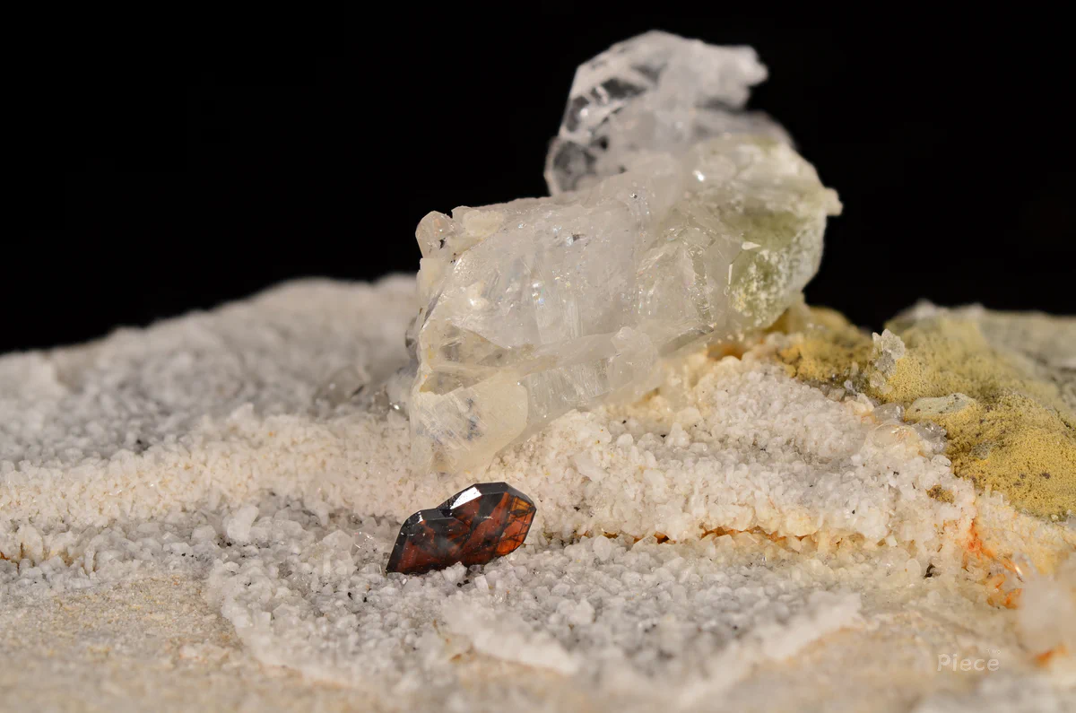 Brookite, Quartz