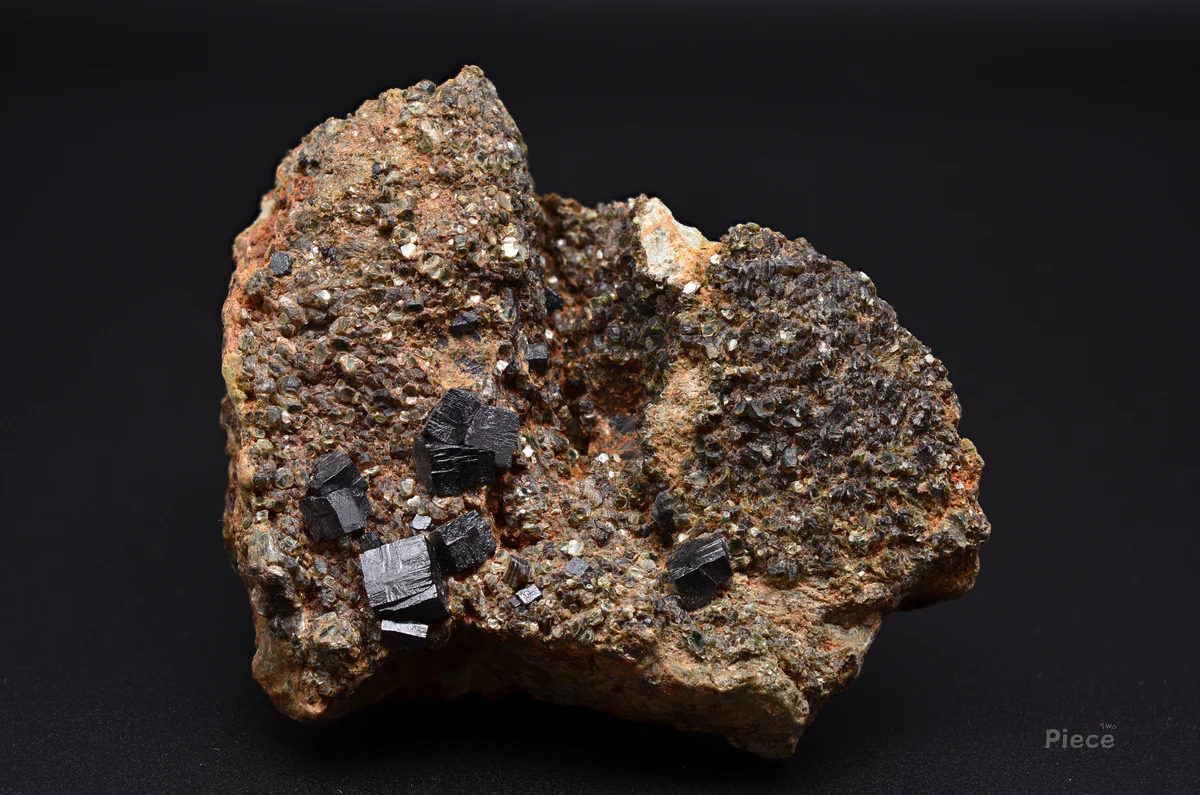 Perovskite, Clinochlore