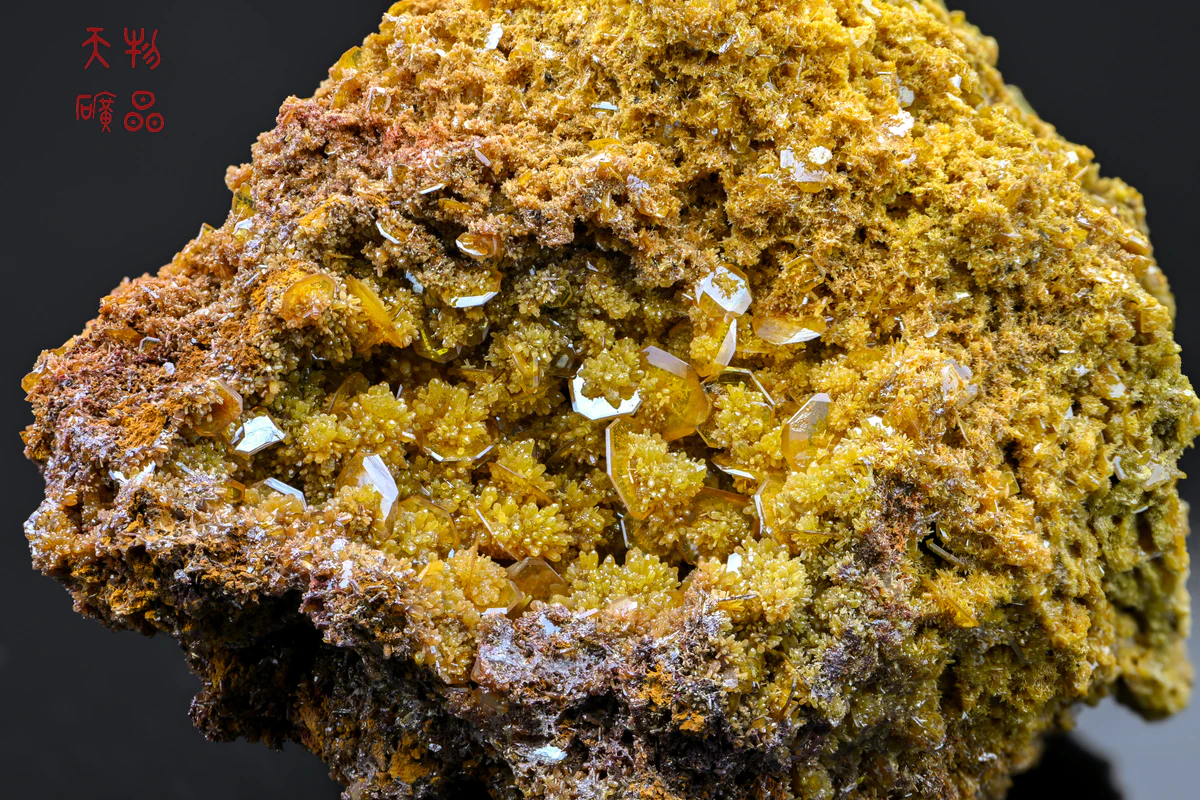 Wulfenite, Mimetite