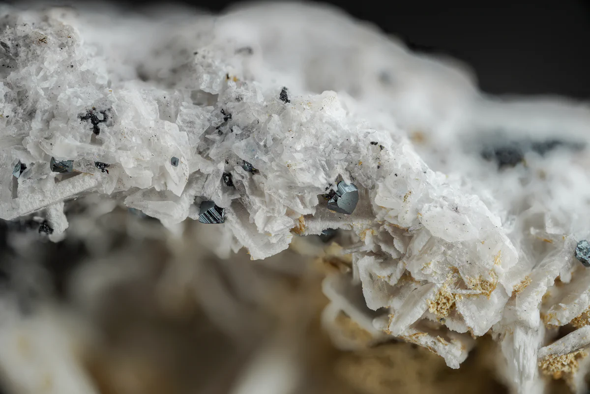 Calcite, Baryte, Bementite, Andradite