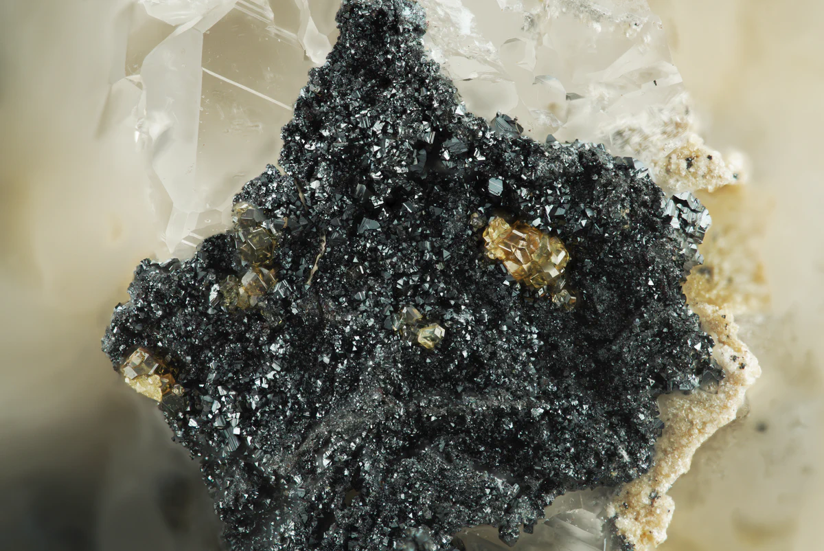 Calcite, Baryte, Bementite, Andradite