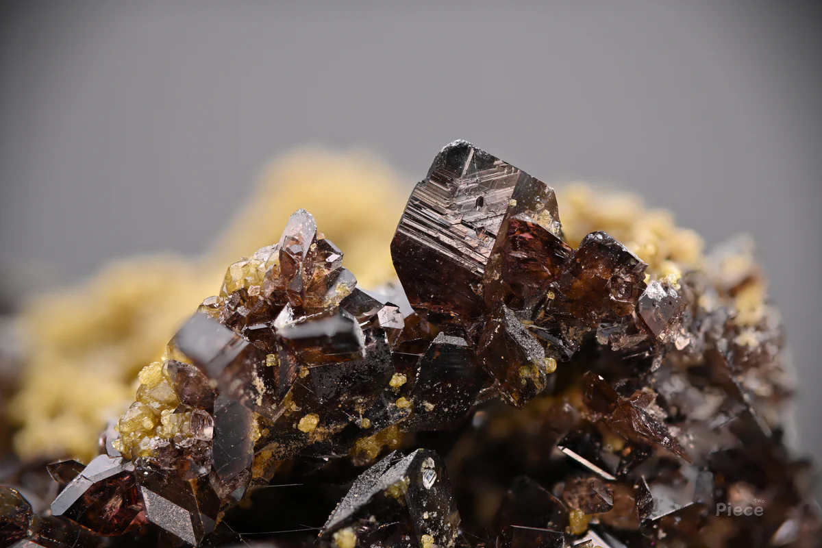 Axinite, Garnet Group, Actinolite