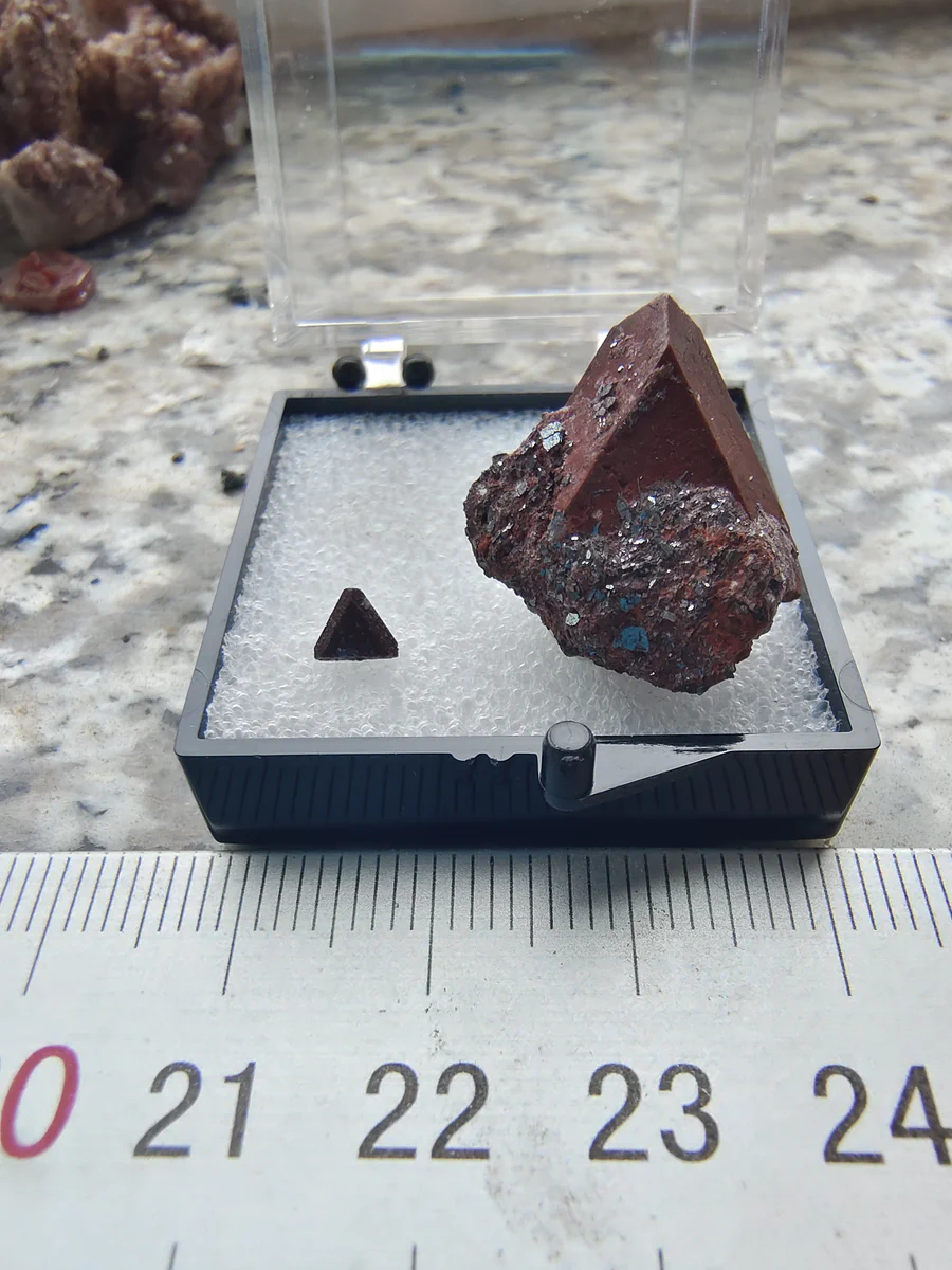 Zunyite
