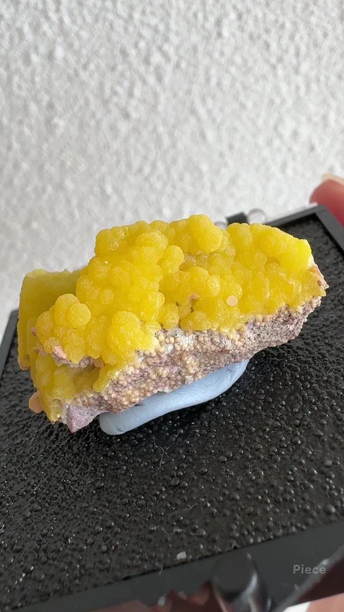 Mimetite, Wulfenite